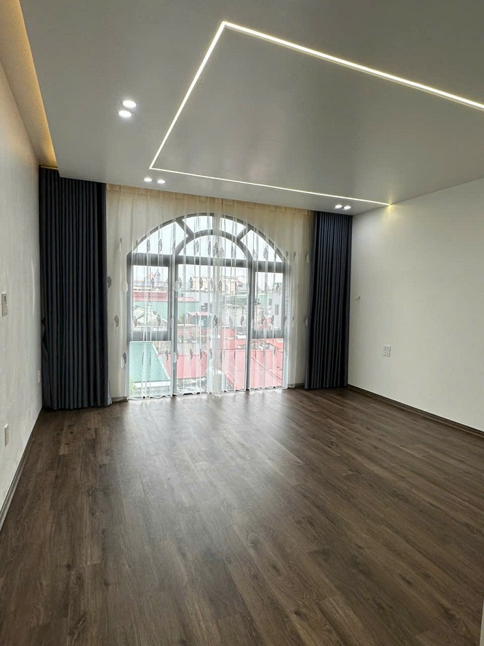 BÁN NHÀ MẶT ĐƯỜNG DÂN LẬP, LÊ CHÂN, HẢI PHÒNG – NHÀ ĐẸP 4 TẦNG, CÓ THANG MÁY – VỊ TRÍ VÀNG KINH DOA